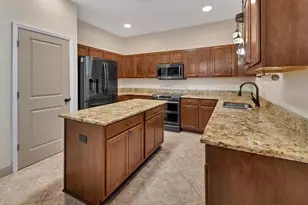 1221 Bramley Ln, Deland, FL 32720 - Photo 9