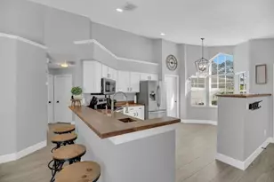 7220 Lake Dr, Sanford, FL 32771 - Photo 9