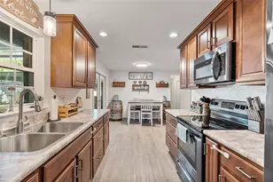 718 Gracie Ct, Deland, FL 32720 - Photo 7