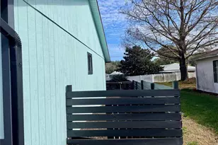 3327 Pine Tree Dr, Edgewater, FL 32141 - Photo 37