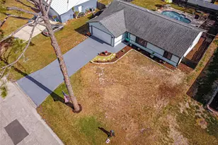 3327 Pine Tree Dr, Edgewater, FL 32141 - Photo 31