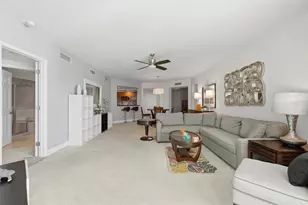 241 Riverside Dr, Daytona Beach, FL 32117 - Photo 9