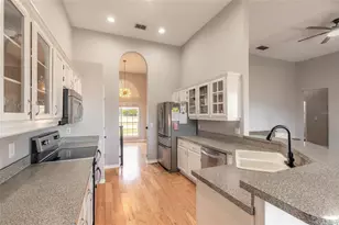 1103 Lake Legro Ct, Orlando, FL 32835 - Photo 11