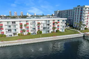 2711 N Halifax Ave, Daytona Beach, FL 32118 - Photo 1