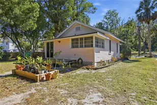 319 W University Ave, Deland, FL 32720 - Photo 23