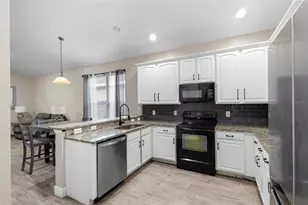 322 Secretariat Ct, Deland, FL 32724 - Photo 9