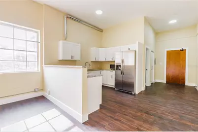 306 W Wisconsin Avenue #208, Deland, FL 32720 - Photo 5