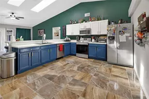 828 White Birch Ct, Orange City, FL 32763 - Photo 7