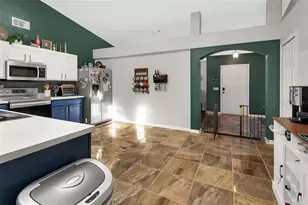 828 White Birch Ct, Orange City, FL 32763 - Photo 9