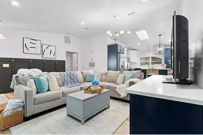 1049 W New York Avenue, Orange City, FL 32763 - Photo 5