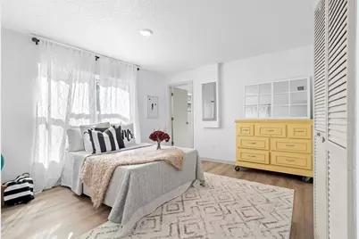 1049 W New York Avenue, Orange City, FL 32763 - Photo 17