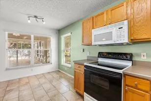 33 Bannerwood Ln, Palm Coast, FL 32137 - Photo 9