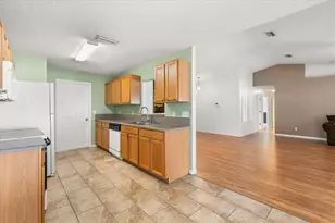 33 Bannerwood Ln, Palm Coast, FL 32137 - Photo 7