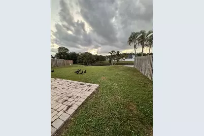 6040 Lace Wood Circle, Lake Worth, FL 33462 - Photo 13