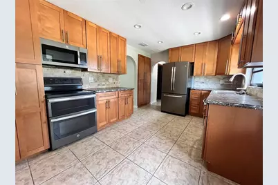 600 S Parkview Avenue, Orange City, FL 32763 - Photo 3