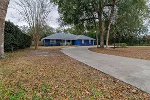 420 Pineapple St, Orange City, FL 32763 - Photo 29