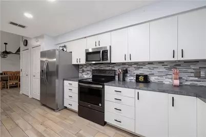 420 Pineapple Street, Orange City, FL 32763 - Photo 13