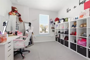 2201 Standing Rock Cir, Oakland, FL 34787 - Photo 23