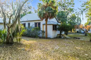 5759 Lake St, Mount Dora, FL 32757 - Photo 11