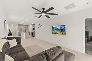 2147 Green Valley St, Daytona Beach, FL 32124 - Photo 9