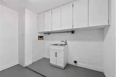 828 White Court, Daytona Beach, FL 32117 - Photo 9