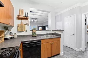 300 E South St, Orlando, FL 32801 - Photo 9