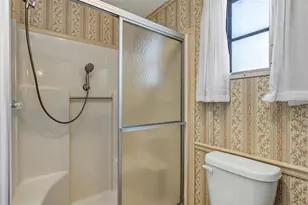 1404 Plantation Dr, Lady Lake, FL 32159 - Photo 25