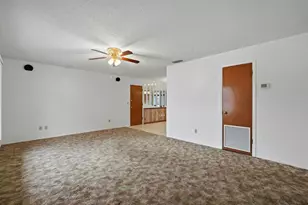 11 Wildwood Dr, Edgewater, FL 32132 - Photo 7