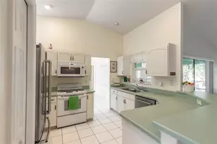 39 Princess Ruth Ln, Palm Coast, FL 32164 - Photo 11