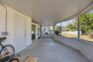 2349 Greenwood St, Deltona, FL 32738 - Photo 15