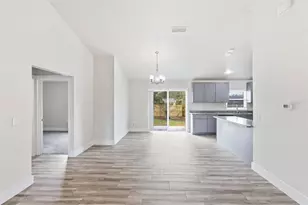 2928 Devonshire St, Deltona, FL 32738 - Photo 9