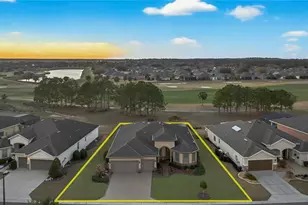 9527 SW 70th Loop, Ocala, FL 34481 - Photo 1