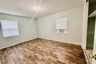 240 E Howry Ave, Deland, FL 32724 - Photo 9