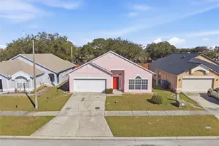 2104 Mallard Creek Cir, Kissimmee, FL 34743 - Photo 7