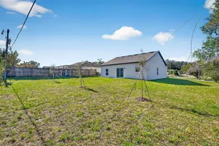 2138 E Hyde Dr, Deltona, FL 32738 - Photo 7