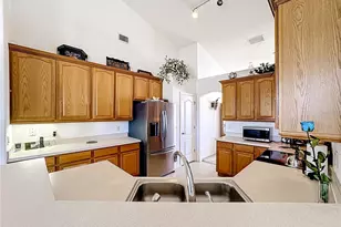 200 Round Man St, Leesburg, FL 34748 - Photo 5