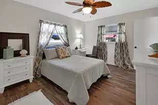 1007 Crescent Pkwy, Deland, FL 32724 - Photo 17