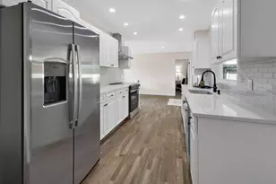 1007 Crescent Pkwy, Deland, FL 32724 - Photo 13