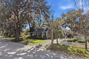 420 Pine St, Crescent City, FL 32112 - Photo 3
