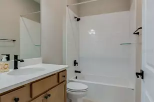 887 Lk Hl Wy, Deland, FL 32724 - Photo 23