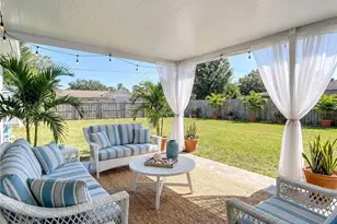 895 Superior St, Deltona, FL 32725 - Photo 21