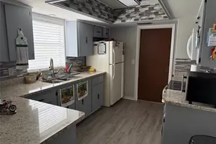 895 Superior St, Deltona, FL 32725 - Photo 13