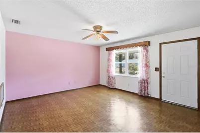 525 Sandy Pines Drive, Orange City, FL 32763 - Photo 9