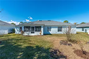 341 Mariners Gate Dr, Edgewater, FL 32141 - Photo 3