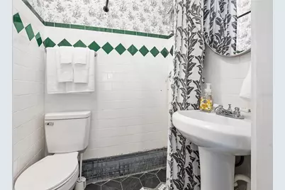 228 W Howry Avenue, Deland, FL 32720 - Photo 23