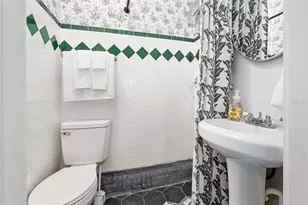 228 W Howry Ave, Deland, FL 32720 - Photo 23