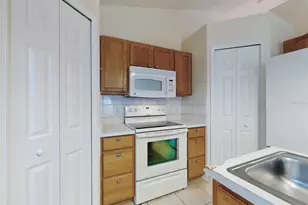 2695 N Juliet Dr, Deltona, FL 32738 - Photo 9