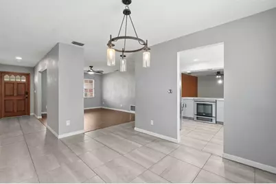 1317 N Shangri La Drive, Daytona Beach, FL 32119 - Photo 9