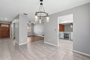 1317 N Shangri-La Dr, Daytona Beach, FL 32119 - Photo 9