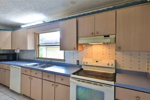 461 Austin St, Lake Helen, FL 32744 - Photo 7